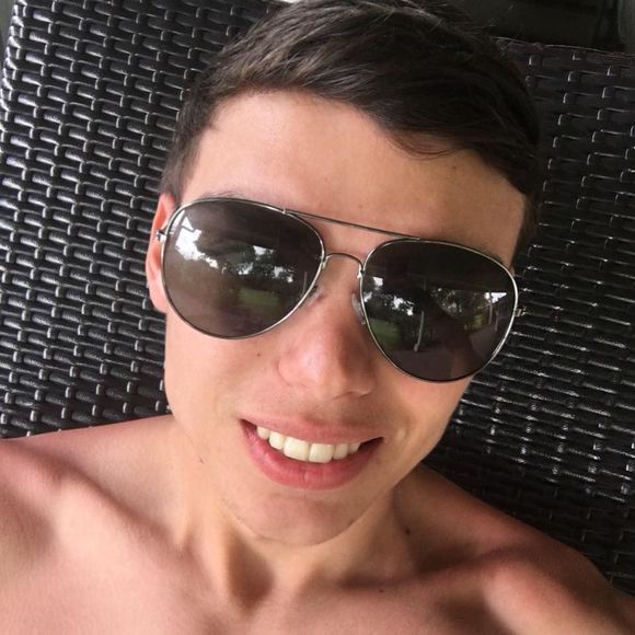 Meet your Posher, David - Picture 1 of 1